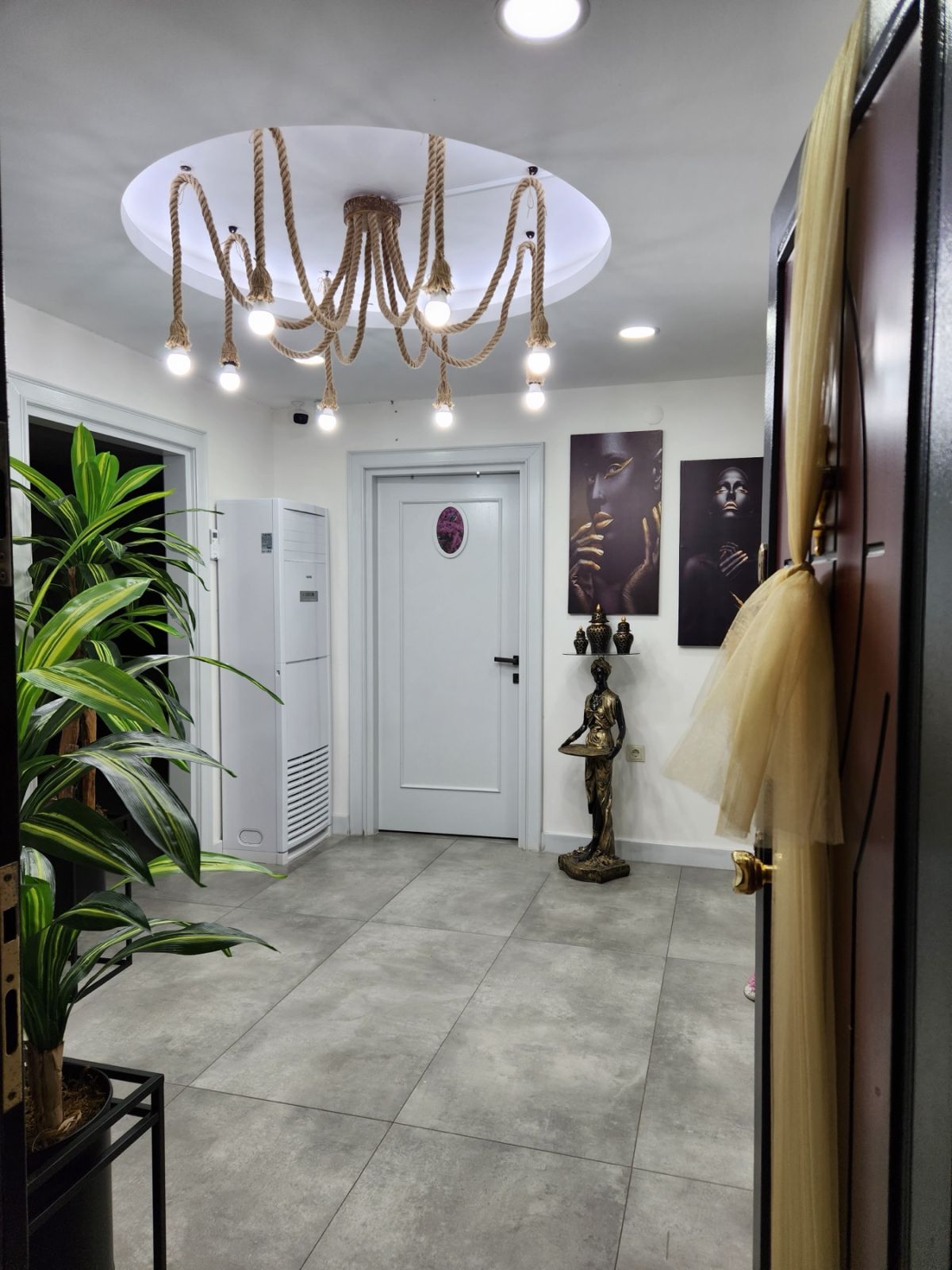 Gloria Beauty Center giriş holü